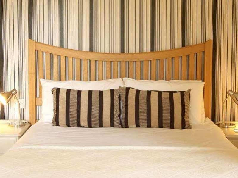 Charlton Kings Hotel Cheltenham Buitenkant foto